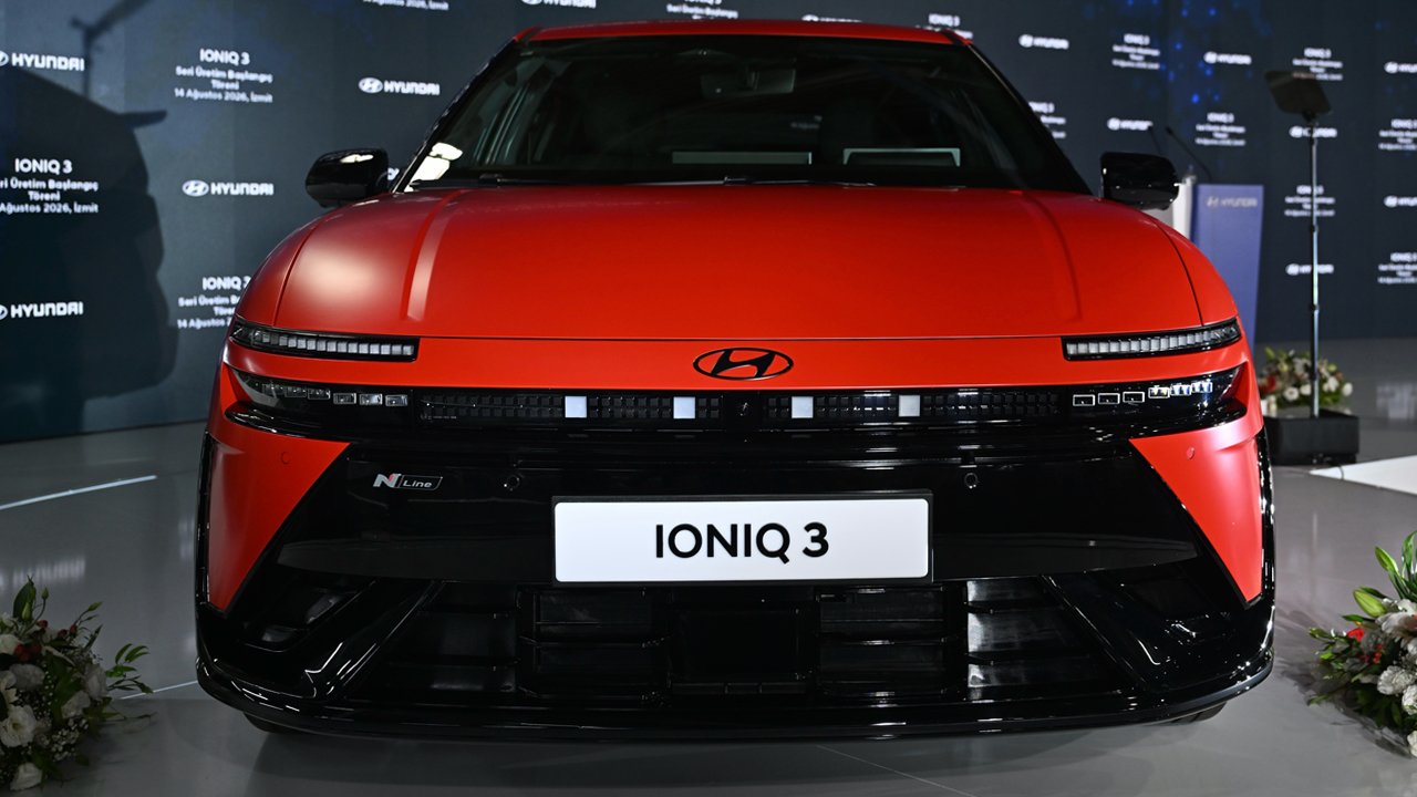Hyundai IONIQ 3 Kocaeli'de banttan indi: İşte Türkiye'de üretilen ilk yabancı elektrikli araç!
