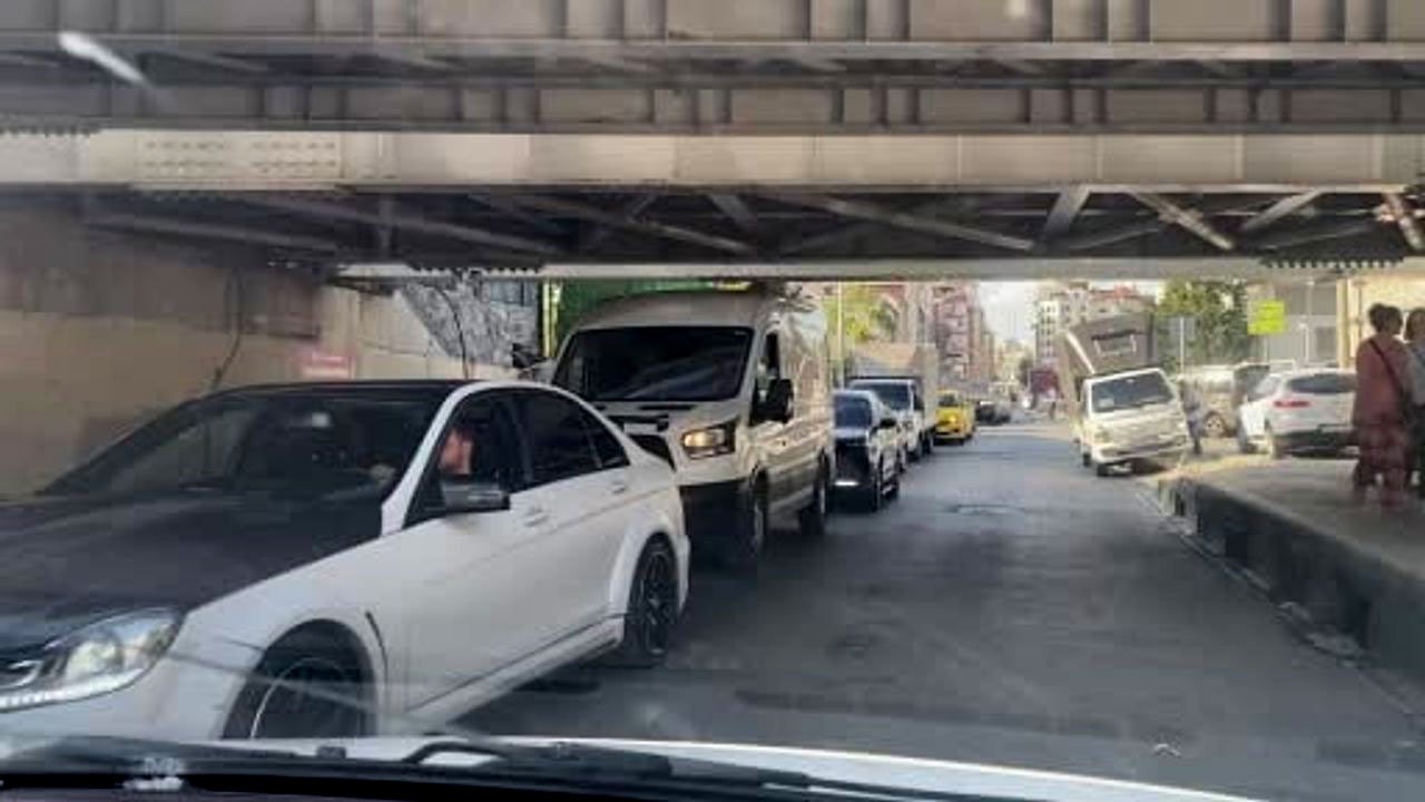 İstanbul'da Ateez çılgınlığı! Yenikapı’ya çıkan yollar kilit, akın akın gidiyorlar... 
