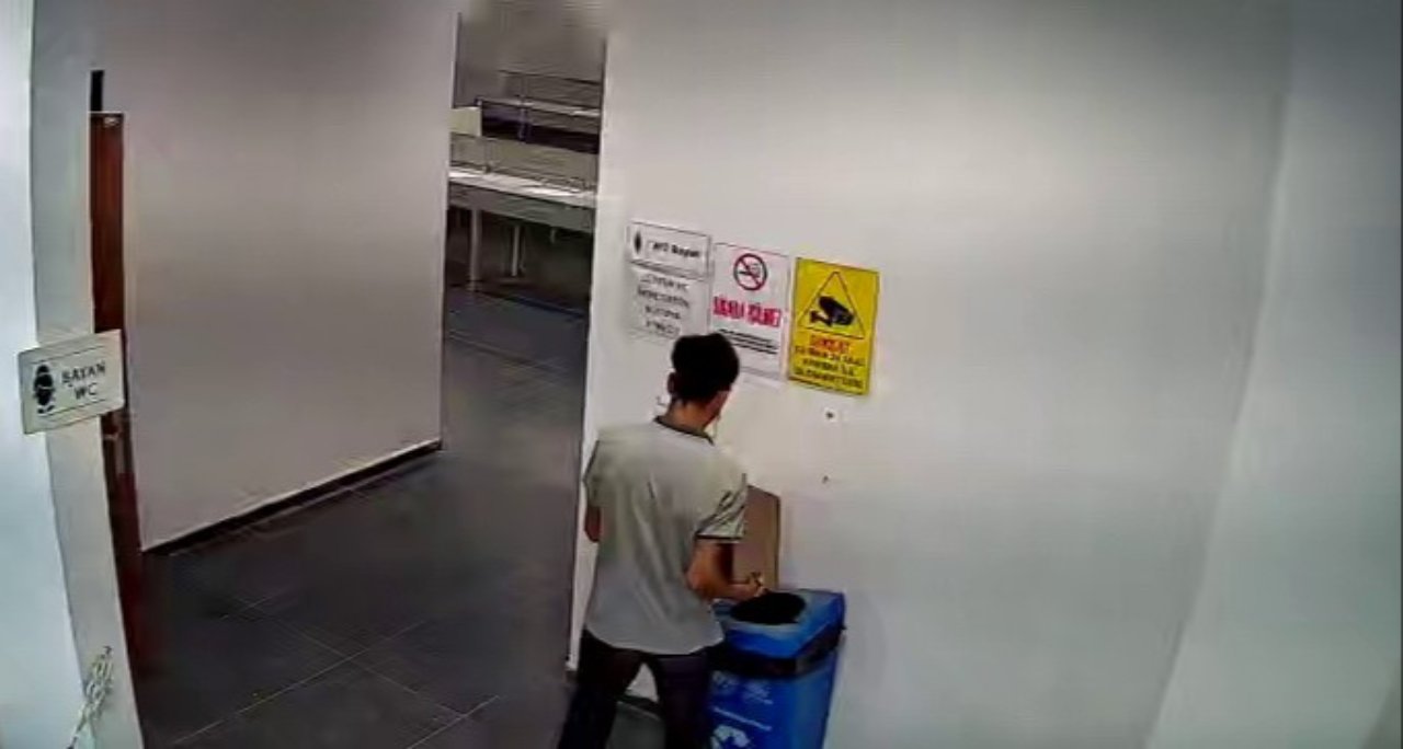 Adıyaman'da pes dedirten olay! Tuvaletteki para kutusunu söküp böyle kaçtılar