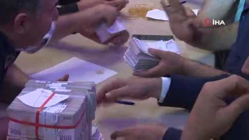Burası Ankara! Sünnet düğününde milyonlar havada uçuştu