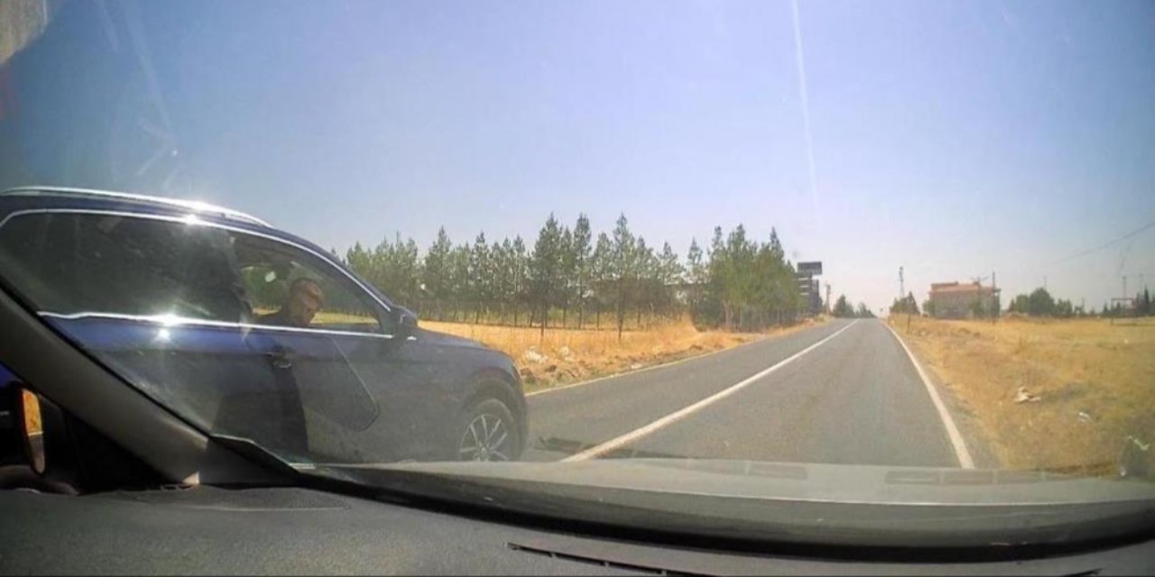 Diyarbakır'da 'kuduz' haberini takip eden gazeteciye saldırı! Aracıyla kaza yaptı