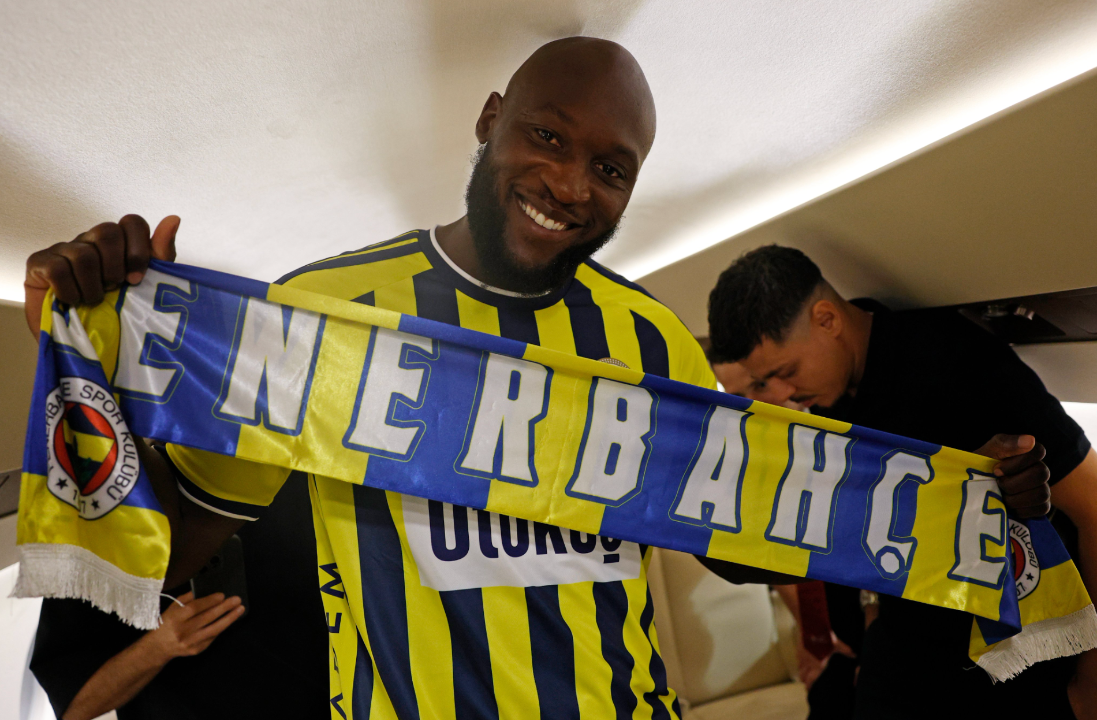 Fenerbahçe Lyon maç kadrosu açıklandı! Lukaku Lyon maçında oynayacak mı?