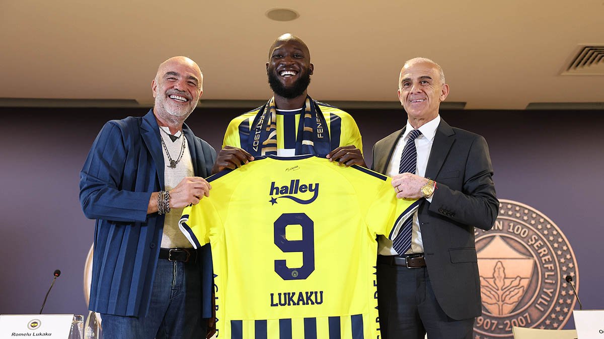 Fenerbahçe Lyon maç kadrosu açıklandı! Lukaku Lyon maçında oynayacak mı?