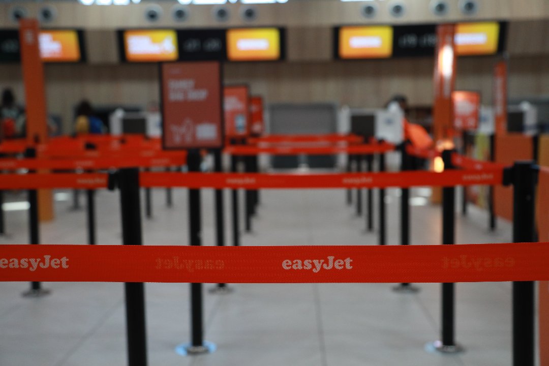 Fransa'da EasyJet çalışanları greve gitti! 100 sefer iptal oldu
