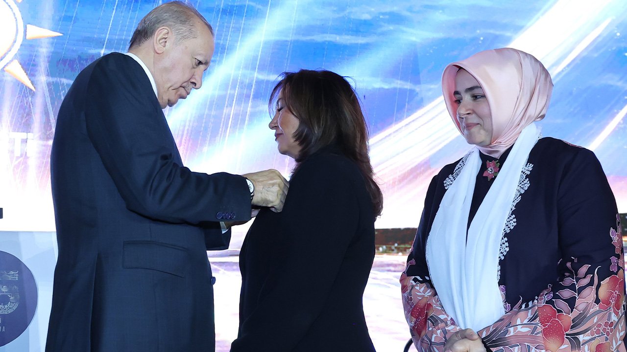 İşte AK Parti tarihine geçen belediye başkanı