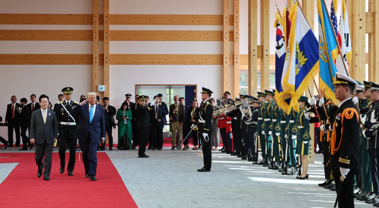 Trump, Kim Jong Un'la fotoğrafını paylaştı: ABD Başkanı mesajıyla şaşırttı