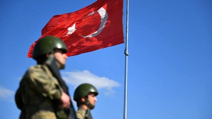 TSK’da kritik atamalar peş peşe geldi! 205 general ve amiralin görev yeri değişti
