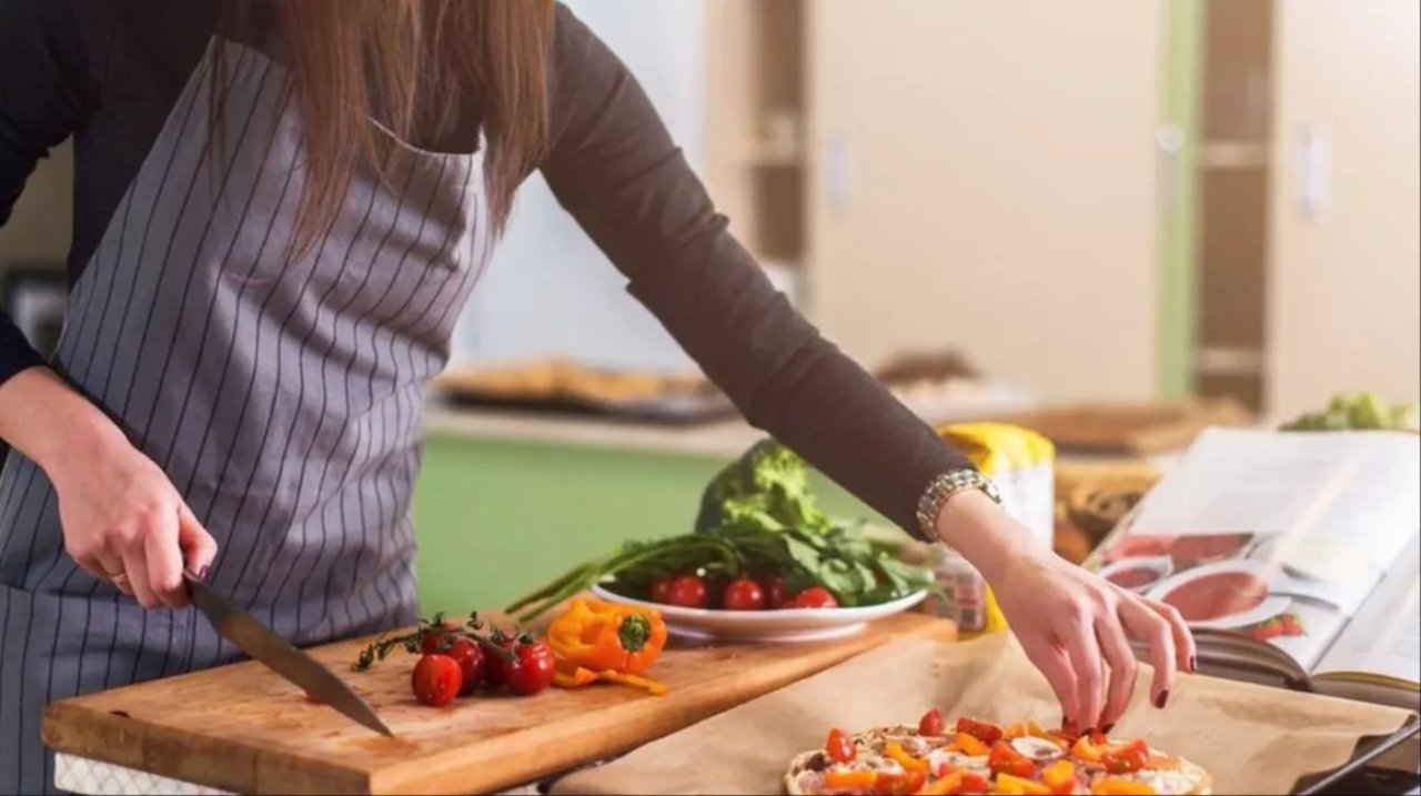 Yemek yapmayan kadın kusurlu bulundu! Yargıtay'dan emsal karar