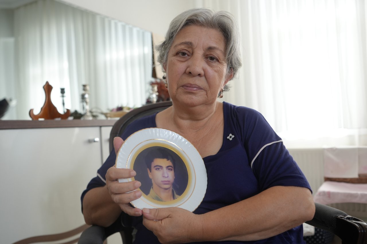 70 yaşındaki annenin evlat arayışı: 18 mezar açtırdı, oğluna ulaştı