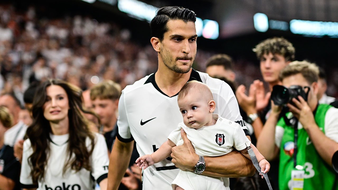 Beşiktaş'ta Necip Uysal'a duygusal veda