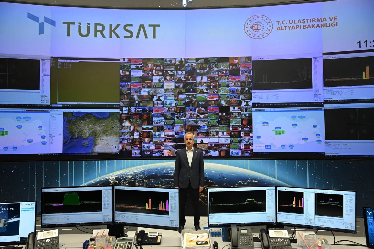 Bir gecede milyonlarca hanede kusursuz geçiş! Yayınların adresi değişti, 788 kanal yeni uydulara taşındı