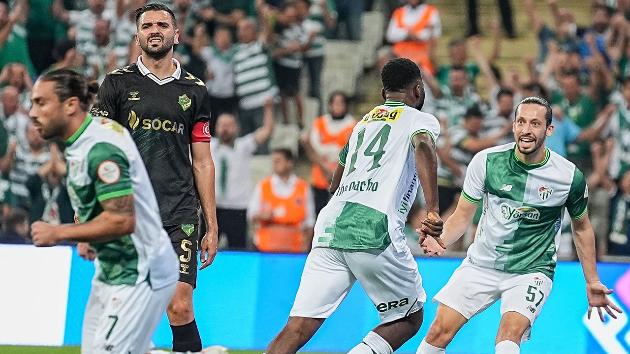 Bursaspor 2'de 2 ile başladı