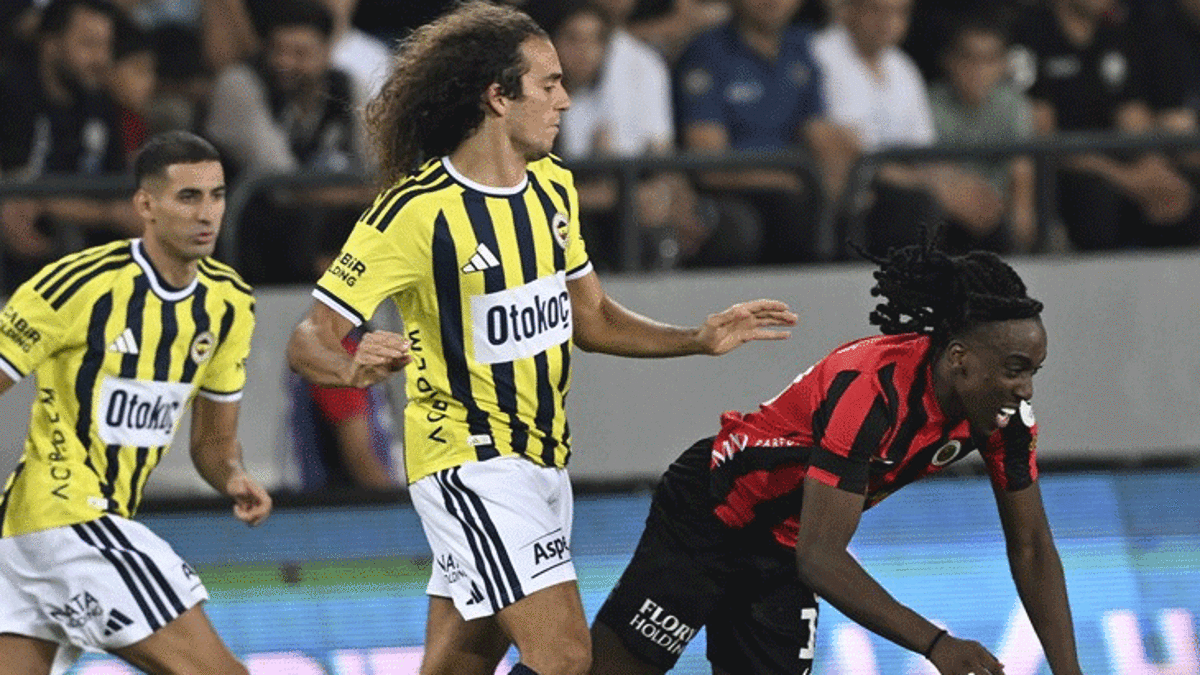 Eski hakemler son noktayı koydu: Tartışmasız penaltı