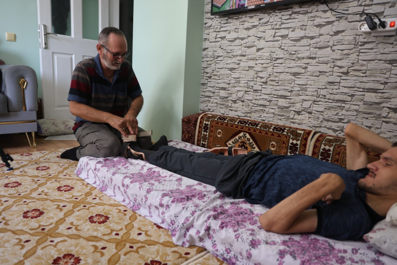Evlada adanmış bir ömür! 26 yıllık sevgi yürekleri ısıttı: Herkes ‘Örnek baba’ dedi, O ‘Allah’ın emaneti’