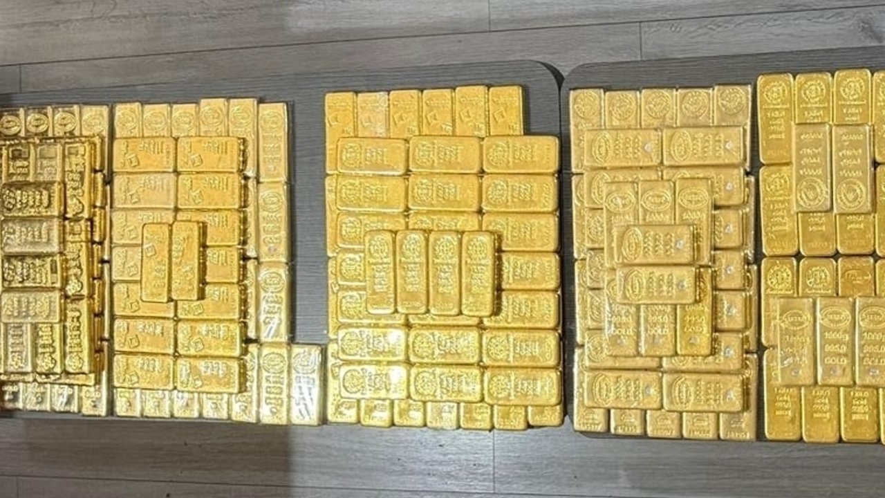 Hilmi Tuna Kuriş'in evinden çıkan külçe altınlar