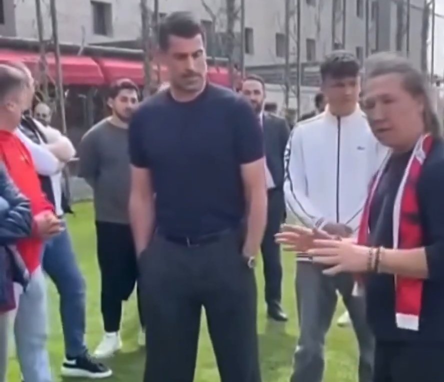 Türkiye bu olayı konuşuyor! Fenerbahçe forması zorla çıkarılan çocuk Lyon maçına davet edildi