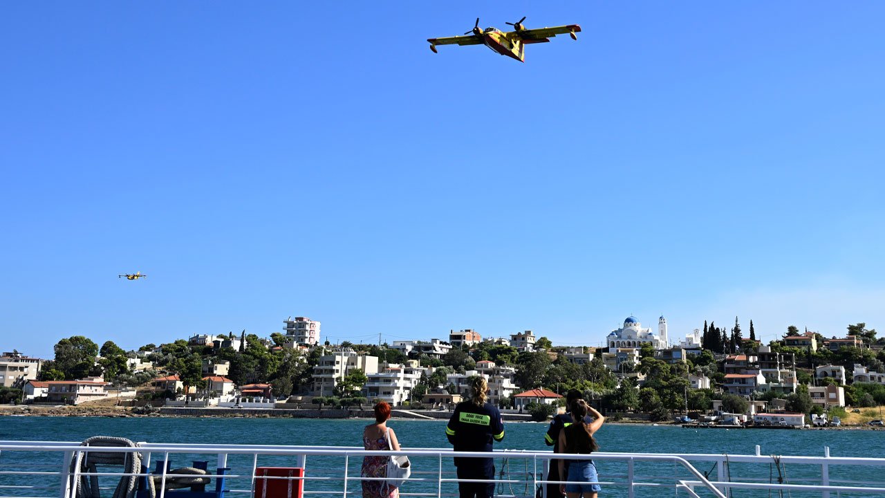 Yunanistan'da felaket sürüyor! Salamina Adası cayır cayır, ölü ve yaralılar var