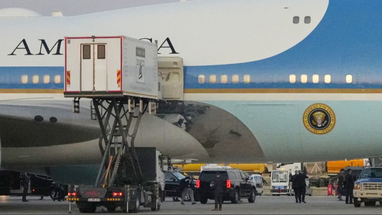 Ankara'daki Air Force One operasyonunda yeni perde! Gazeteciler Trump için 