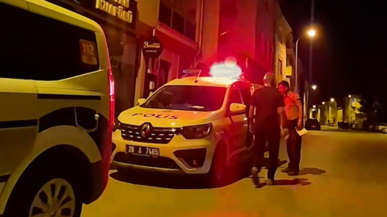 Eskişehir'de trajikomik anlar! 1.50 promilli sürücü polis arabasını sürmeye kalktı