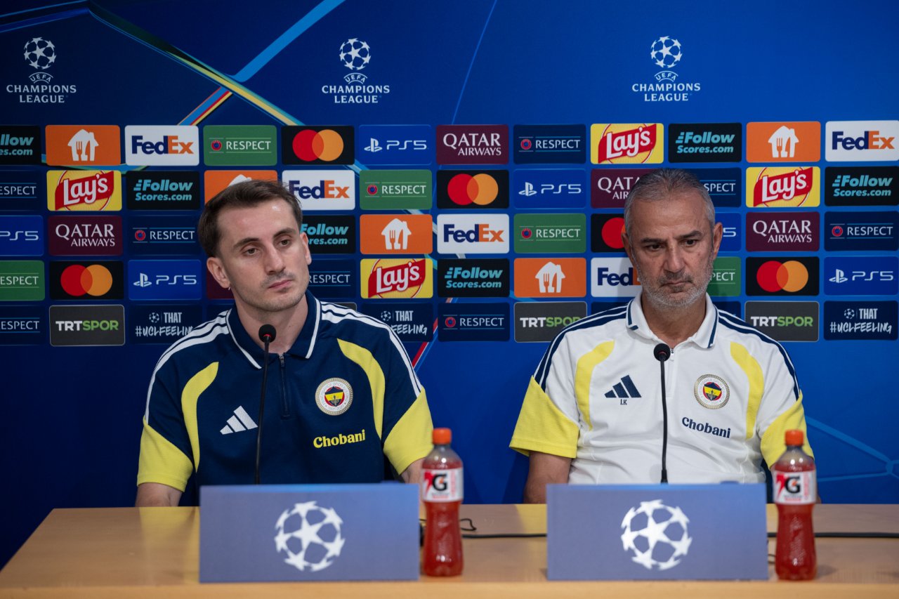 Fenerbahçe Teknik Direktörü İsmail Kartal ve Kerem Aktürkoğlu, Fenerbahçe Can Bartu Tesisleri'nde düzenlenen basın toplantısında konuştu.