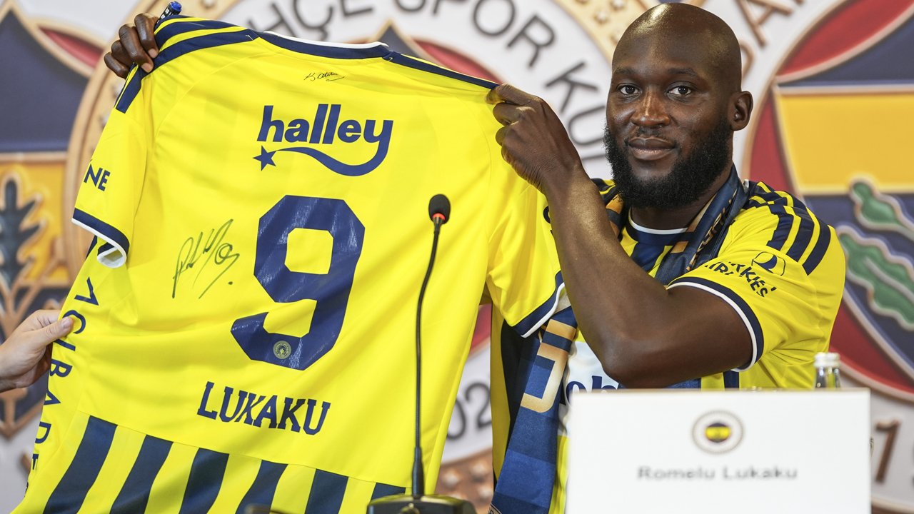 Lyon maçı öncesi Romelu Lukaku gelişmesi: Fenerbahçe, UEFA listesine ekledi