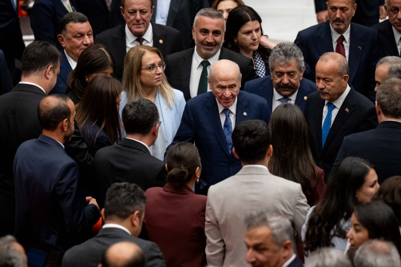 MHP lideri Bahçeli'den Öcalan çağrısı