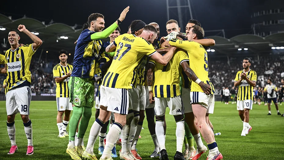 ÖZEL│ Fransız gazeteciler, Fenerbahçe-O.Lyon maçı öncesi Türkiye Gazetesi’ne konuştu: Fenerbahçe’nin kadrosu göz korkutmaya yetiyor