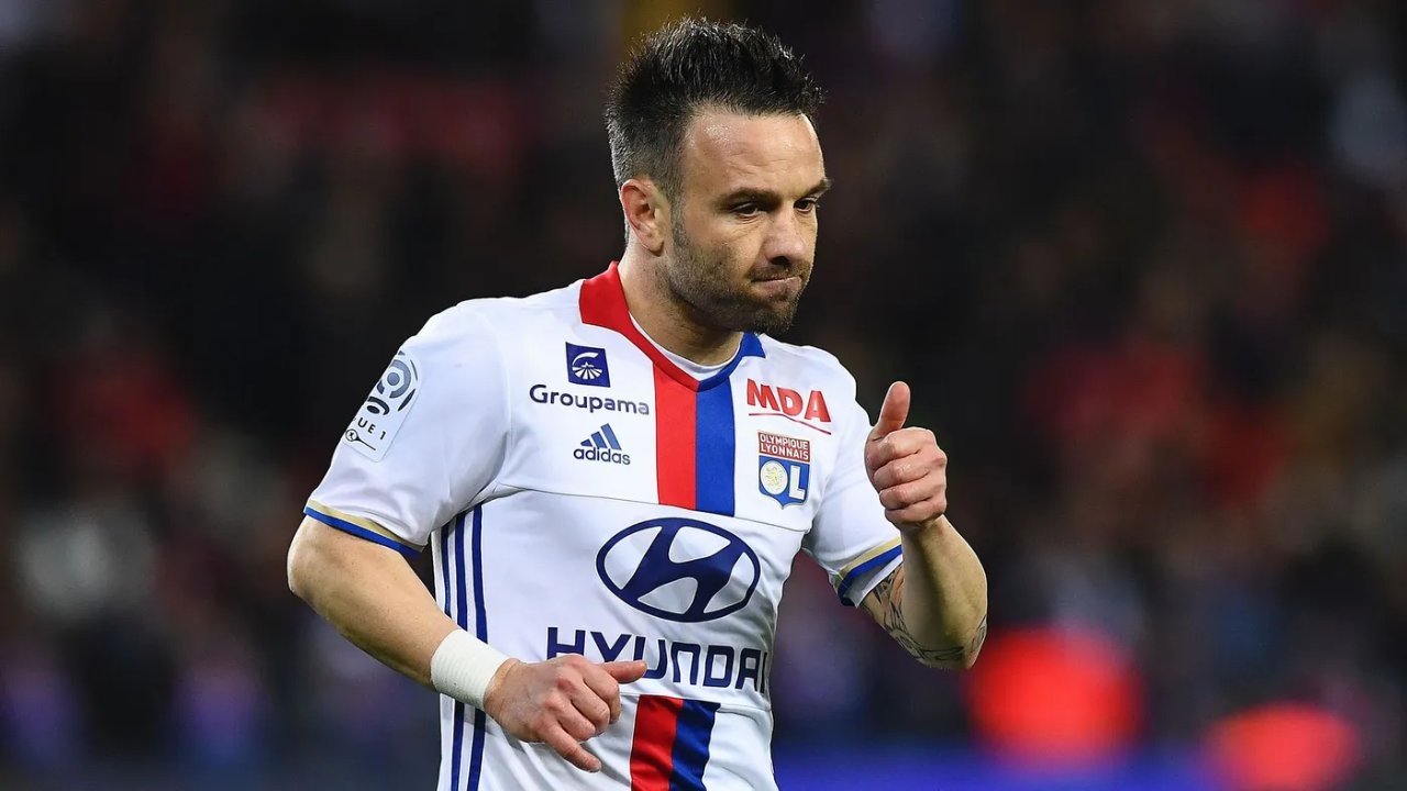 Valbuena, Fenerbahçe-Lyon maçındaki favorisini açıkladı! 'Kilit oyuncu' diyerek yıldız isme işaret etti