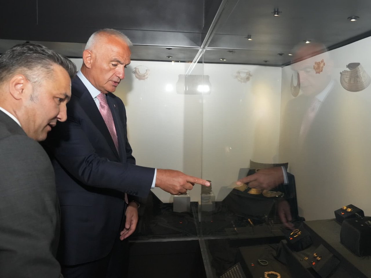 12 bin yıllık tarih 550 takıda buluştu! Takı tarihî Ankarada sergileniyor