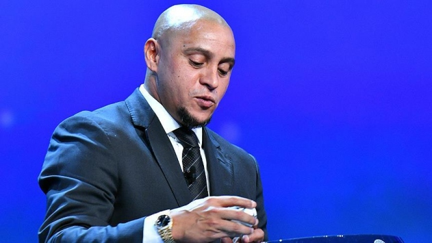 Futbol efsanesi  Roberto Carlos Müslüman oldu! Haberi AK Partili vekil duyurdu