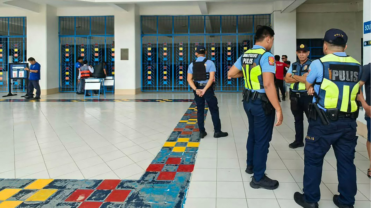 Filipinler'de lisede silahlı saldırgan dehşeti! Ölü ve yaralılar var