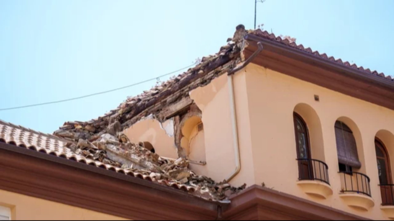 İspanya'nın turistik şehrinde korkutan deprem! Yaralılar var