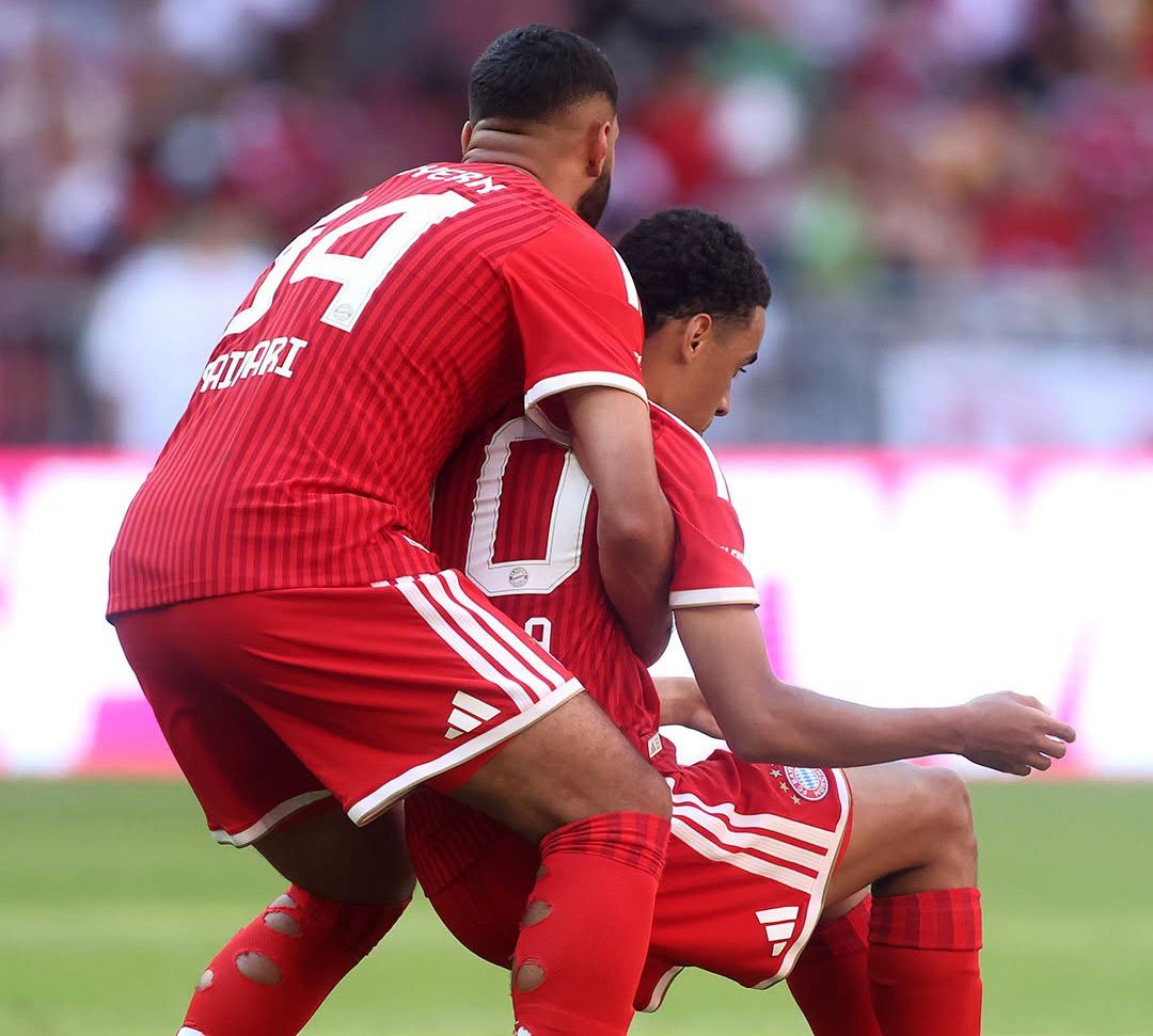 Jamal Musiala'nın RB Leipzig maçında baygınlık geçirdiği an
