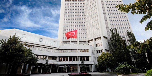 Suriye'deki askeri üs vurulmuştu! Dışişleri Bakanlığı'ndan İsrail'e tokat gibi açıklama