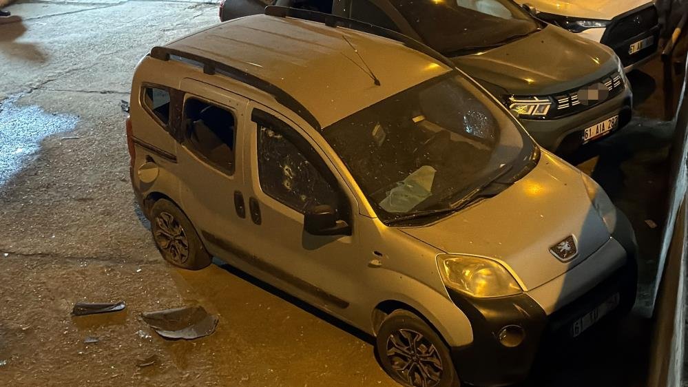 Trabzon'da İHA paniği! Araçların üzerine düşüp patladı
