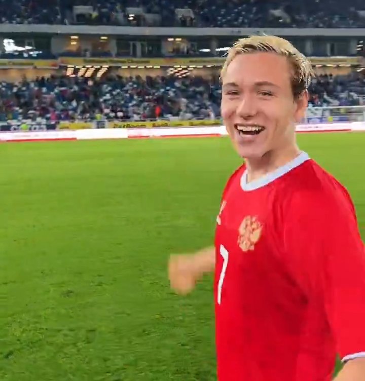 Rusya' Milli Takımı'ndan Aleksey Batrakov paylaşımı