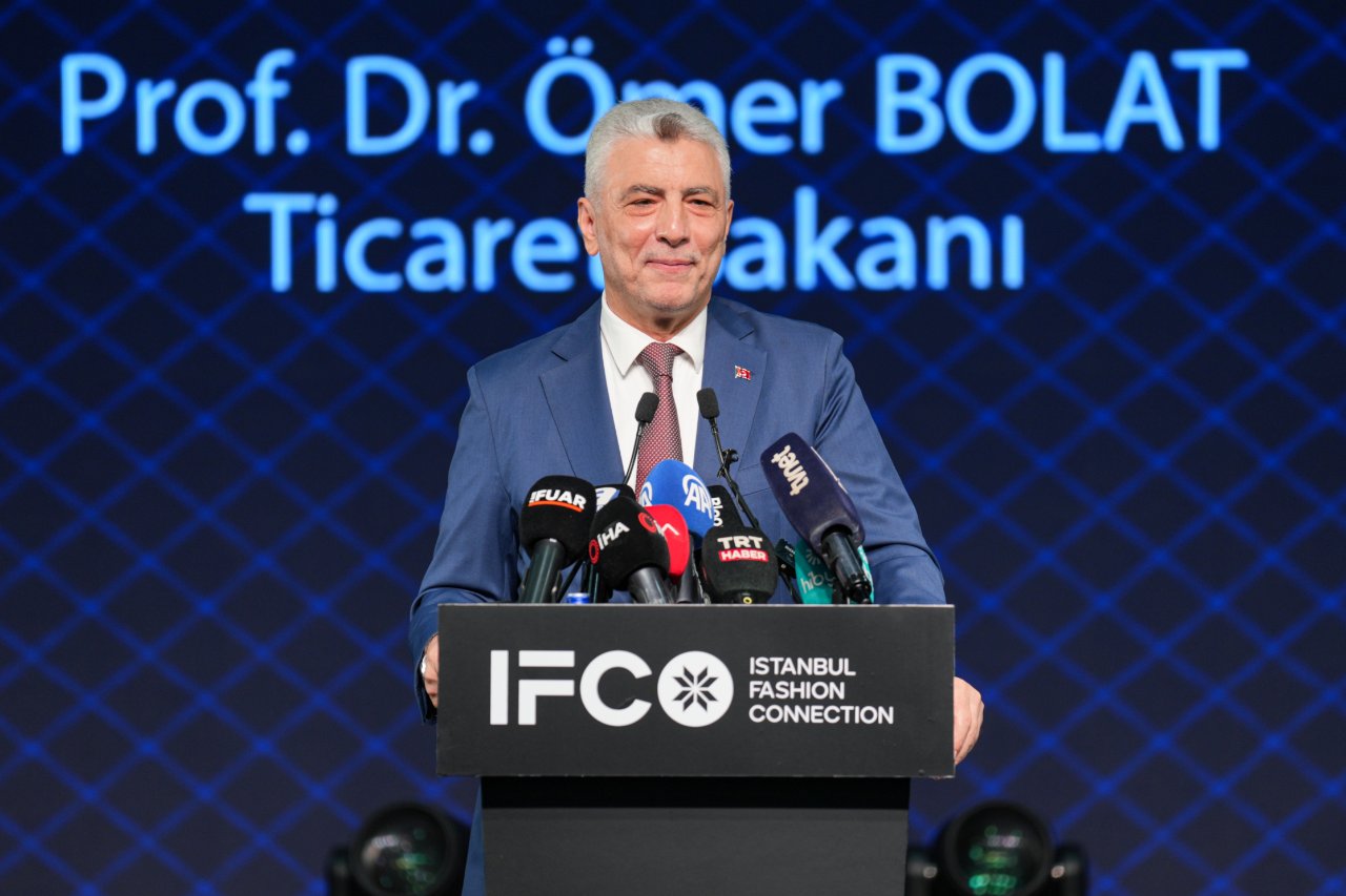 Bakan Bolat  İstanbul Hazır Giyim ve Moda Fuarı nda konuştu!