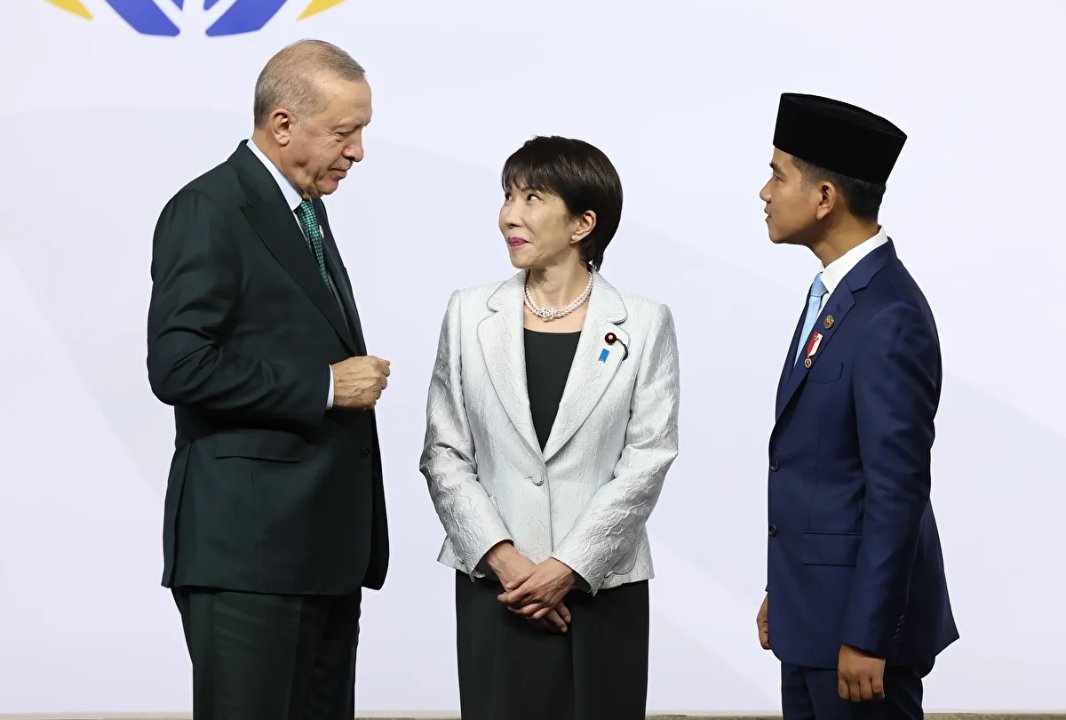 Cumhurbaşkanı Erdoğan Japonya Başbakanı Takaiçi ile görüştü! Masada savunma sanayii iş birliği var