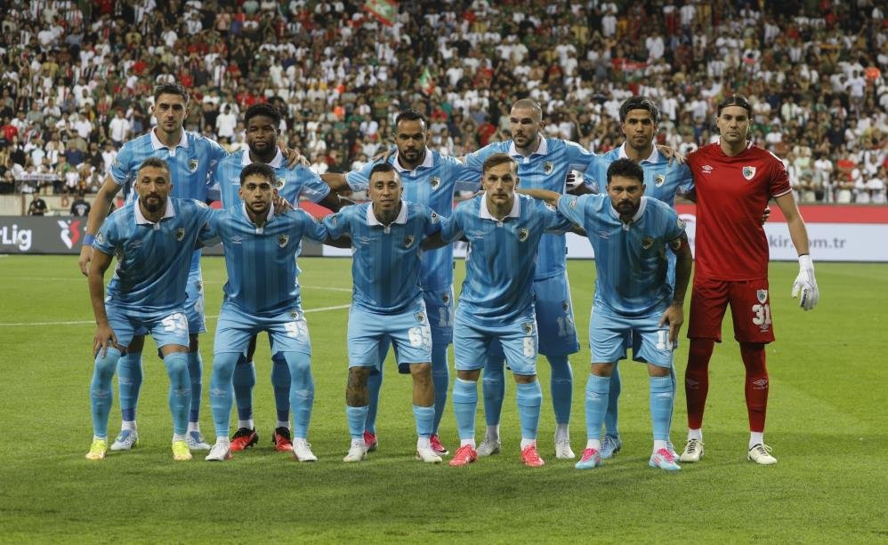 Erzurumspor FK, 5 sezon sonra Süper Lig'de mücadele ediyor.