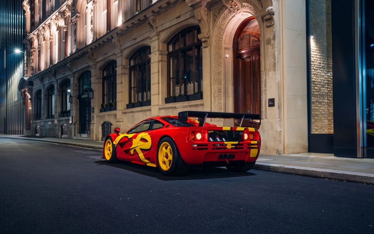 İki kez kaza yapan McLaren F1 GTR rekor fiyata satıldı!