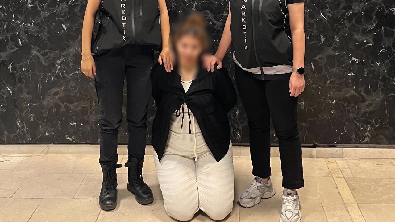 İstanbul'da kırmızı bültenle aranan uyuşturucu kaçakçısı kadın yakalandı