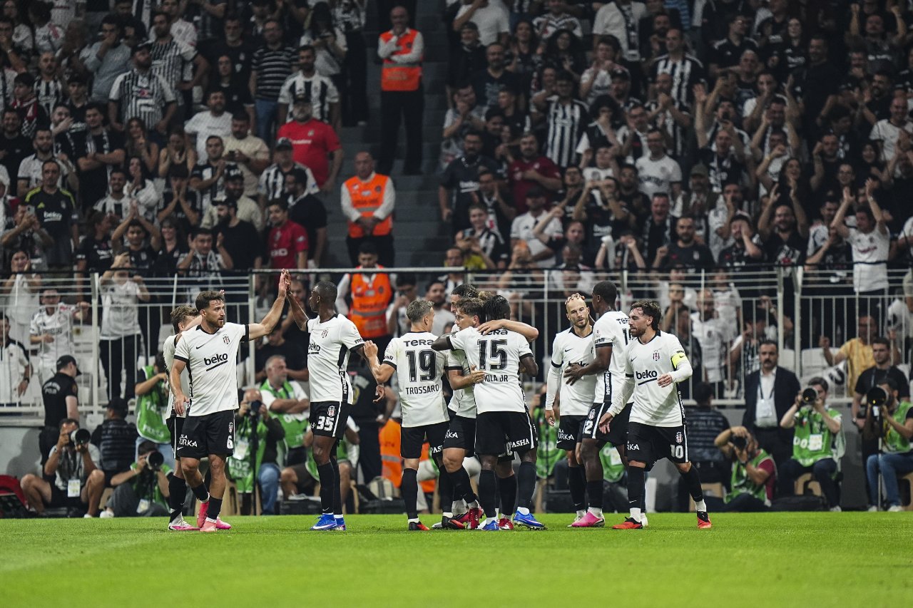 Italiano, bir takviye daha olacağını söyledi: Orta saha arıyoruz