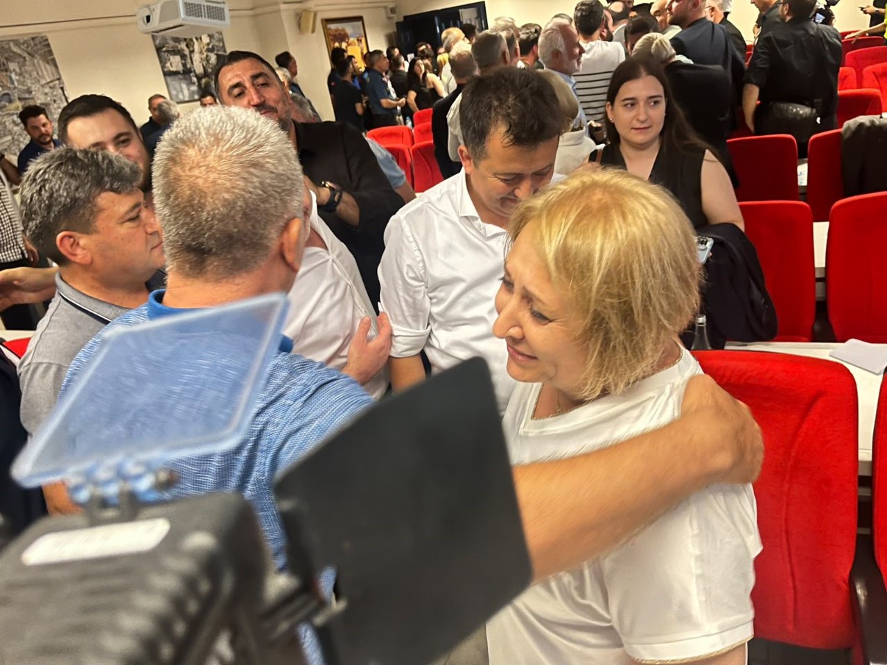 Menderes’te hesaplar sandıkta değişti! CHP’li Sarı: AK Parti adayı, Yeni Partililerin oylarıyla kazandı