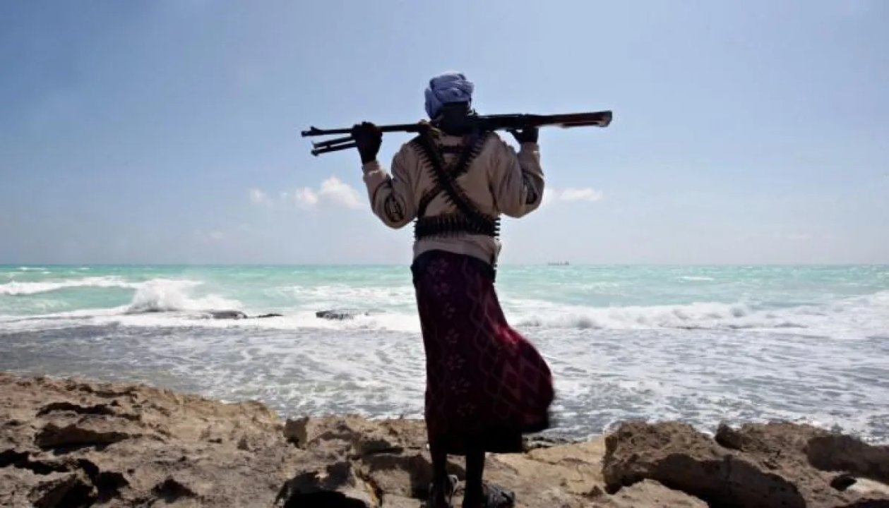 Türk gemisini kaçıran korsanlara SİHA'dan nokta vuruş! Somali basını duyurdu
