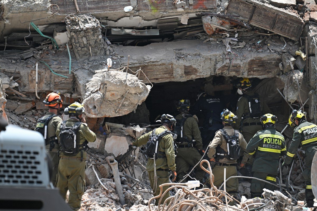 Ünlü şarkıcıdan deprem bölgesine dev yardım: Yeniden inşa edilecek