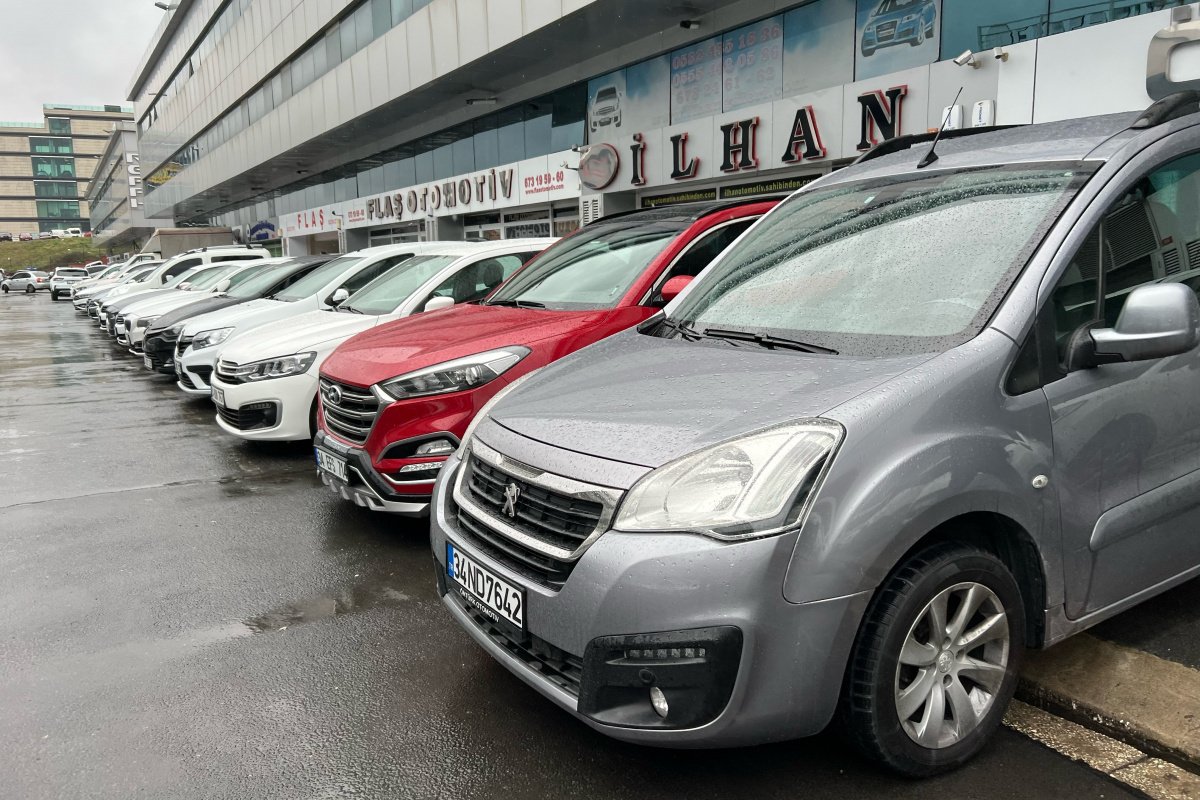 Uzmanlardan ‘rent a car çıkması’ araçlar için ‘ucuz ama riskli’ uyarısı: Kiralıktan ikinci ele 20 bin araçlık dalga