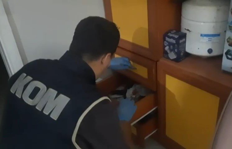 Vatandaşı canından bezdirdiler! İlçeye kabus gibi çöken 'Çapinler' ve 'Sasunlu' suç örgütü çökertildi