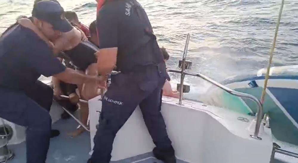 Yalovada denizde sürüklenen baba ve kızın kurtarılma anları ortaya çıktı!