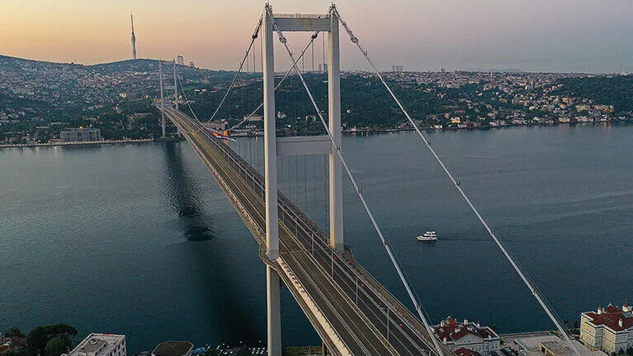 Binlerce kişi kullanıyor, 3 gece trafiğe kapatılacak! 15 Temmuz Şehitler Köprüsü için alternatif güzergahlar