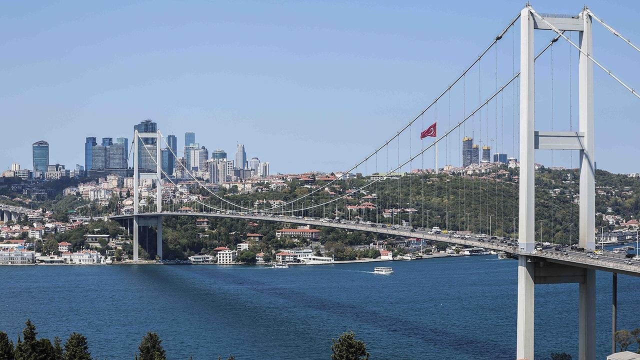 Binlerce kişi kullanıyor, 3 gece trafiğe kapatılacak! 15 Temmuz Şehitler Köprüsü için alternatif güzergahlar